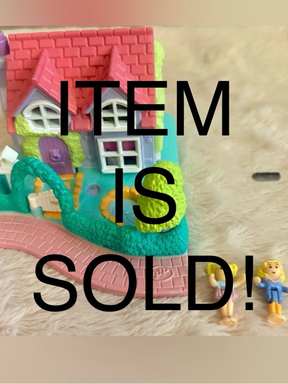 Blue Bird Pink Roof Teal Base Mini Cottage Playset with Yellow Dolls